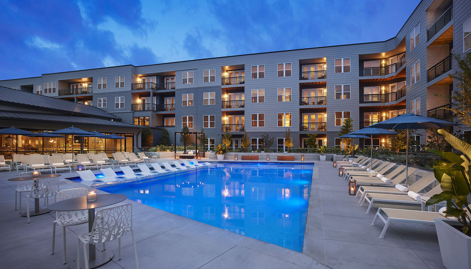 AVE King of Prussia Pool