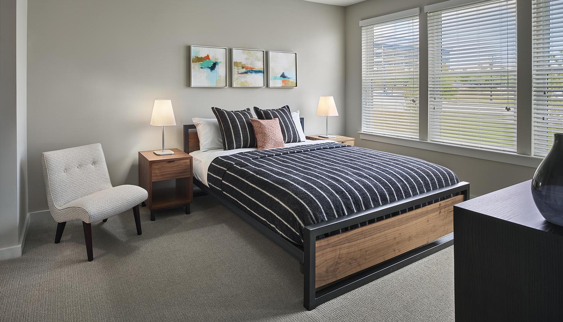 AVE King of Prussia apartment bedroom