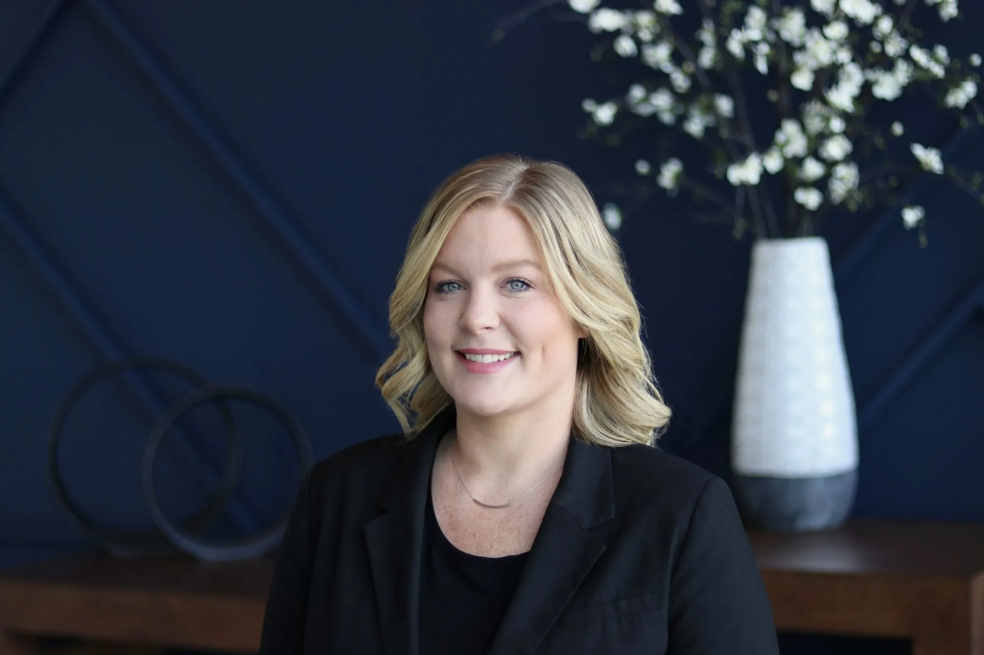 Image alt text not provided