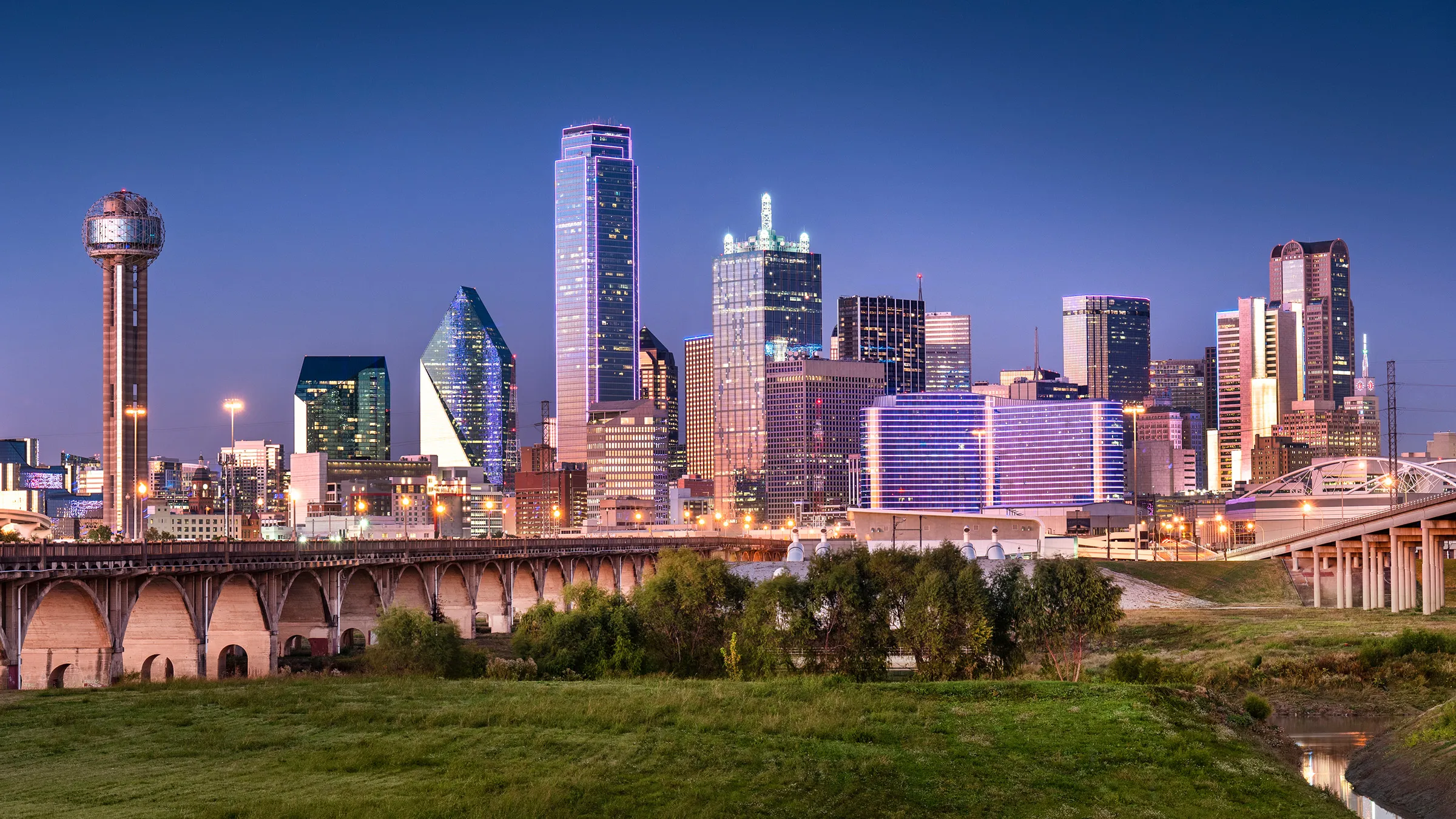 Dallas, TX skyline