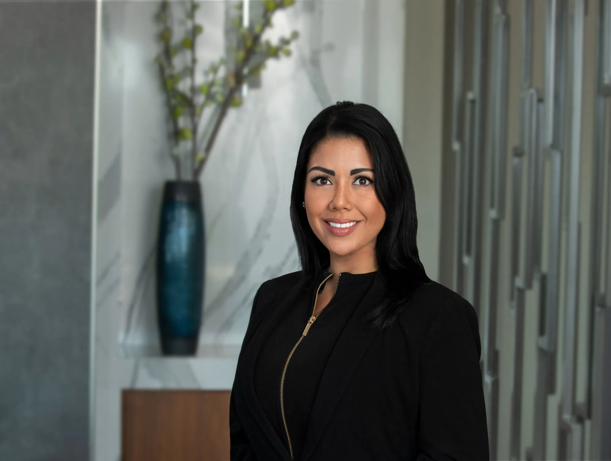 Image alt text not provided