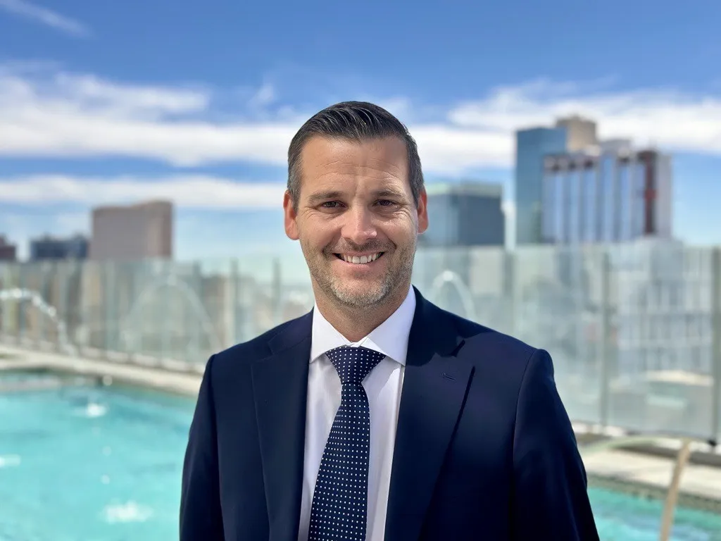 Image alt text not provided