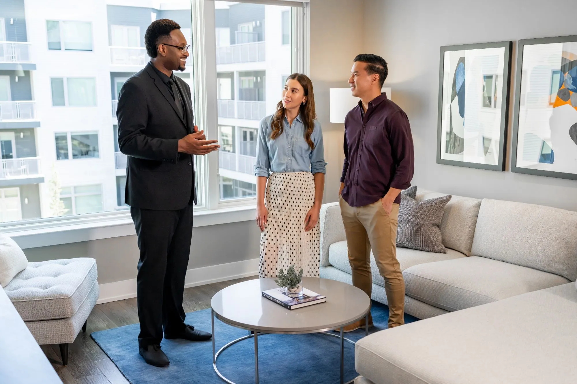 Image alt text not provided