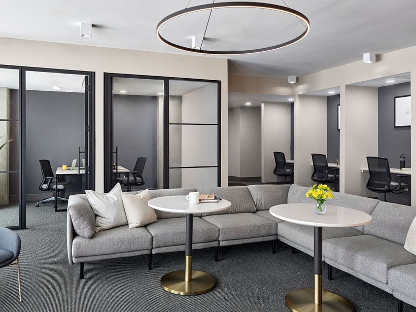AVE Phoenix Sky Flex Workspace