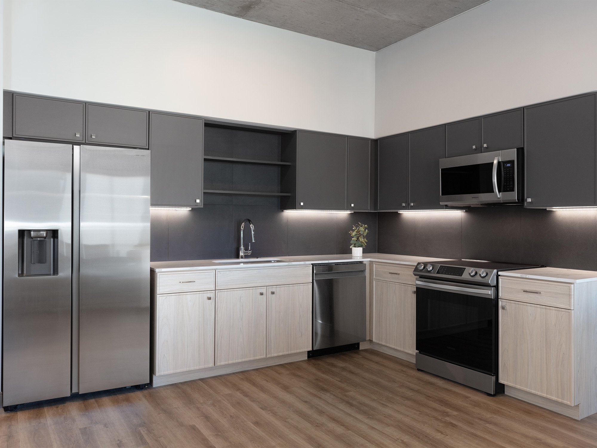 AVE Phoenix Sky kitchen