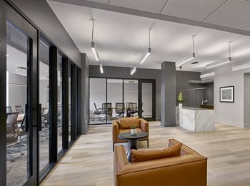 Franklin Business Lounge